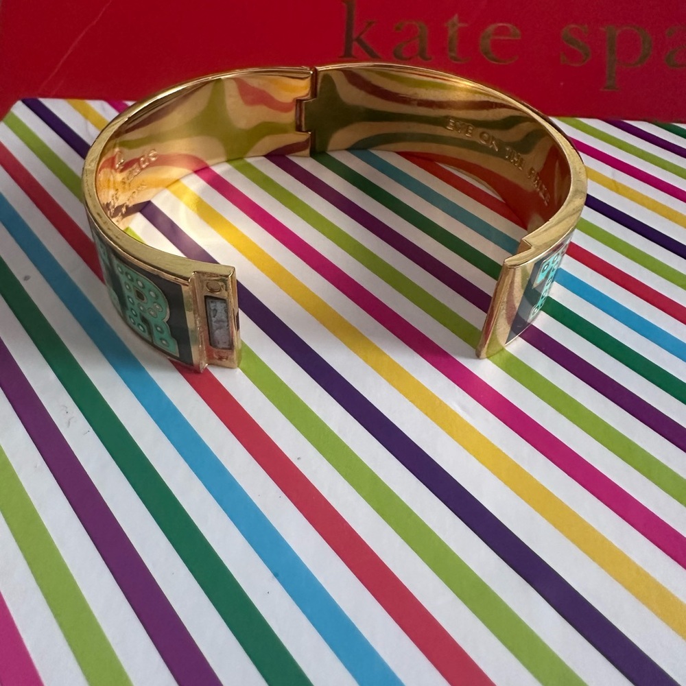 Pre-Owned Kate Spade Wonder Thrills Idiom hinged bracelet - Picture 6 of 6